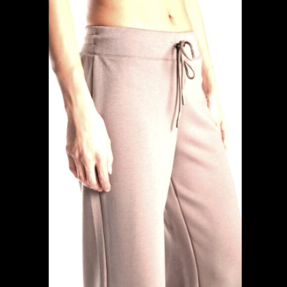 Brand New Kyodan Essentials Collection Soft Capri Joggers - Picture 4 of 4